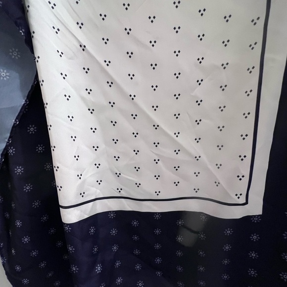 ELA accessories scarf - Picture 2 of 3